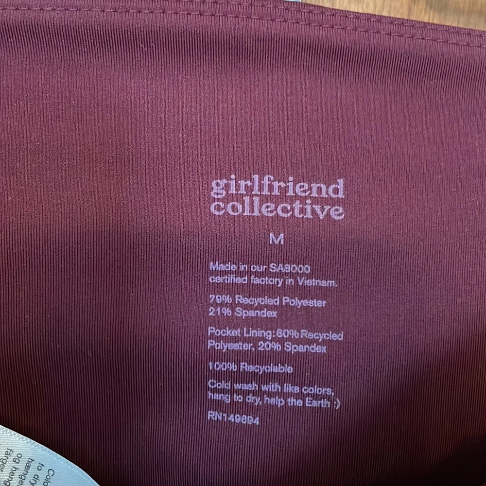 Girlfriend Collective Compressive Pocket Legging - Picture 3 of 3